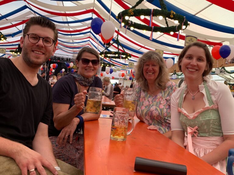 Unser Treffen auf dem Friedberger Volksfest