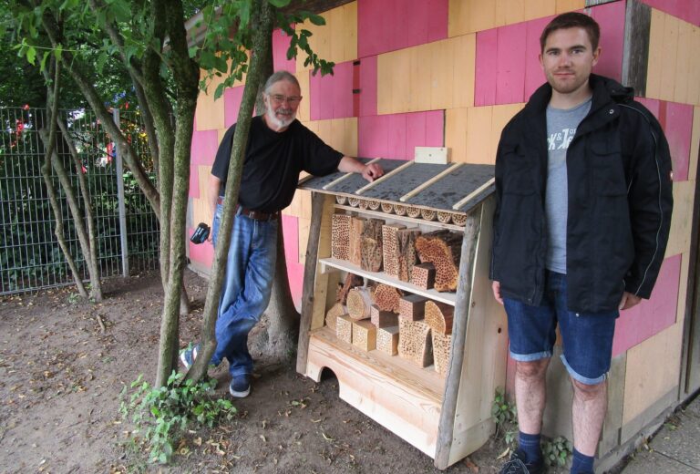 Insektenhotel für Kindergarten St. Johannes