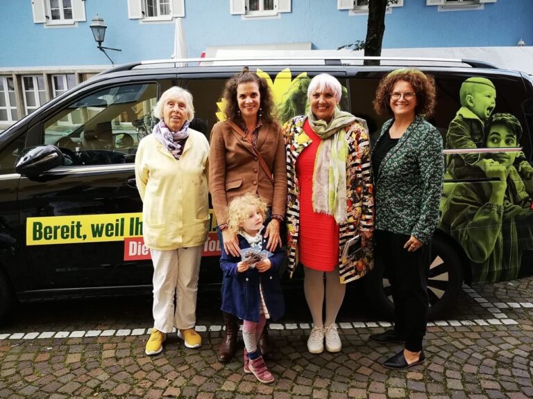 Besuch von Claudia Roth in Aichach