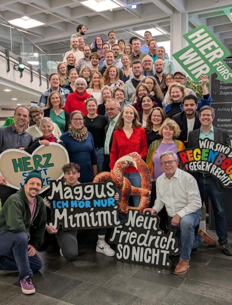 Landesparteitag in Erlangen – HIER FÜRS WIR